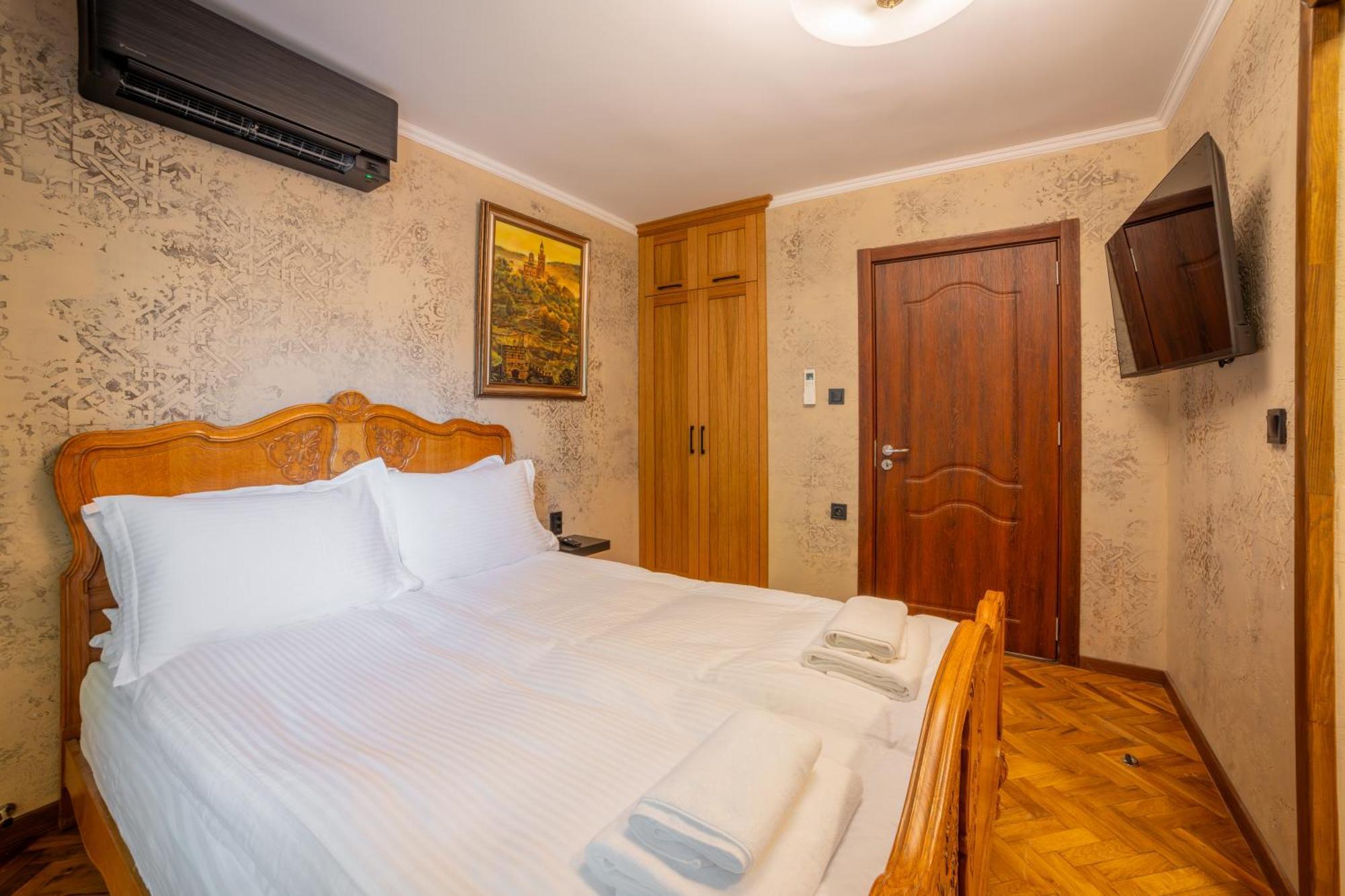 Iatrus Guest Apartment & Sauna Veliko Tărnovo Exterior foto