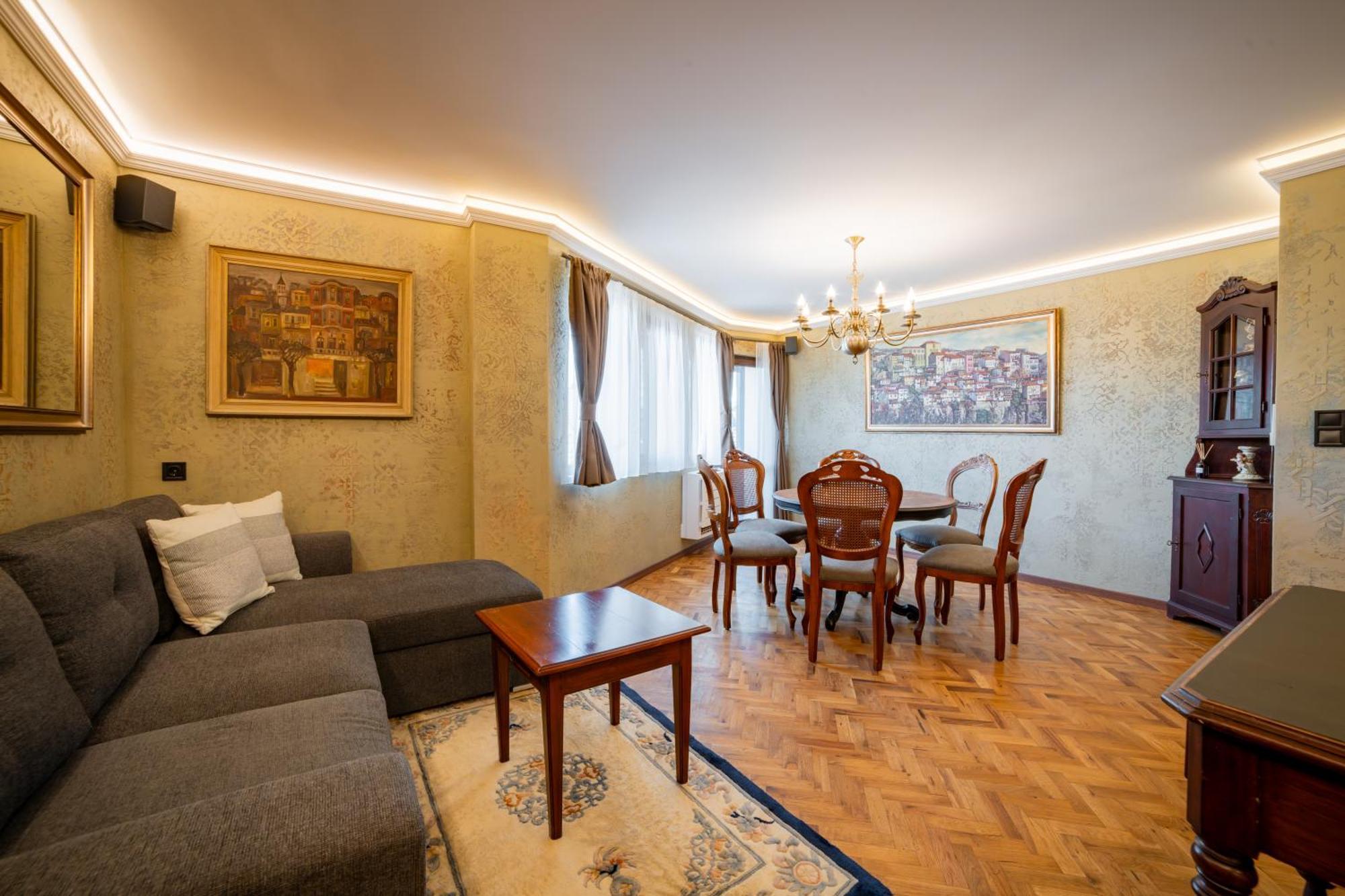 Iatrus Guest Apartment & Sauna Veliko Tărnovo Exterior foto